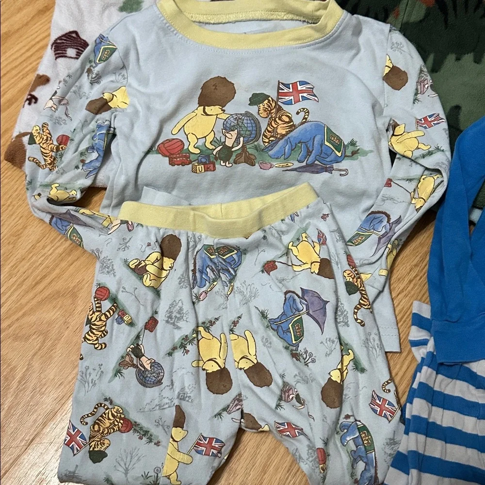 Carter’s, Disney & Gap Bundle Deal Kids Winter PJs size 2